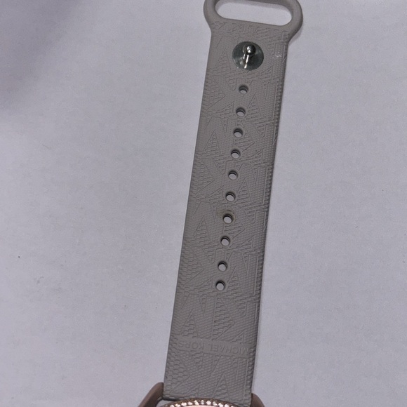 Michael Kors Watch - Picture 6 of 12